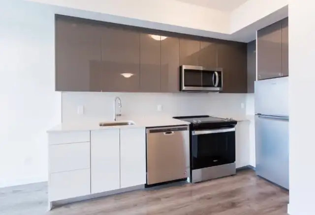 ✨ June is Free | 1 Bedroom   Den | 35th Floor | DTK Condo | ✨