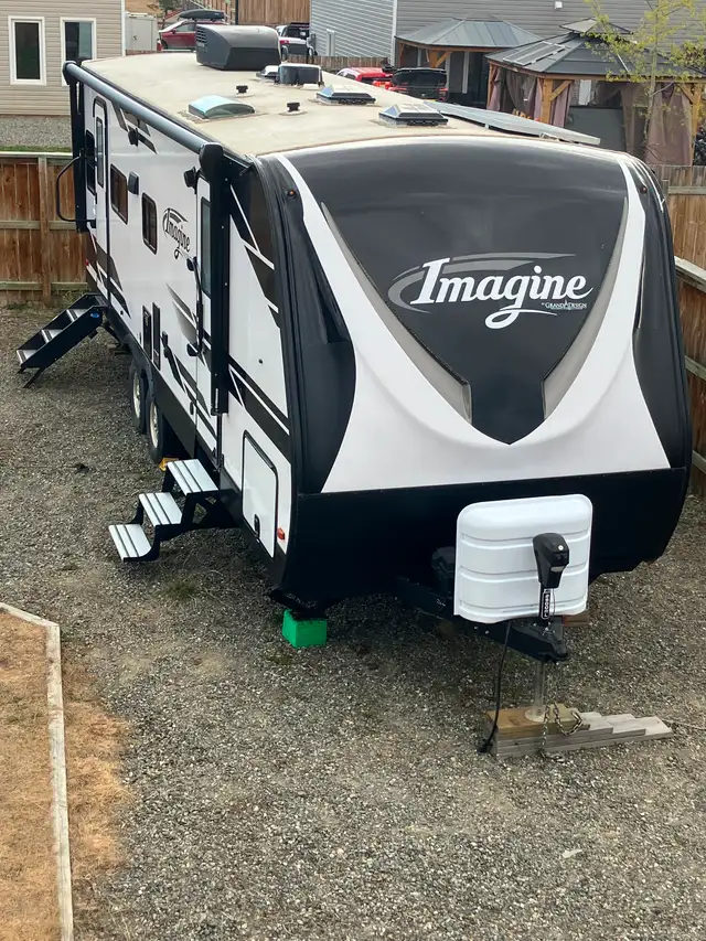 2021 Grand Design, Rear Living, UWV 6106LB, GVWR 7495LB