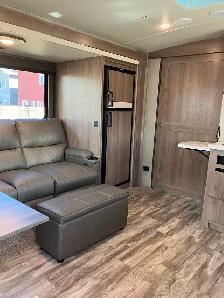 2021 Grand Design, Rear Living, UWV 6106LB, GVWR 7495LB - Photo 3