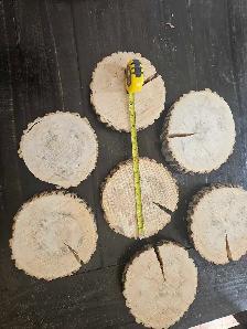 Wooden Center Pieces - Photo 3