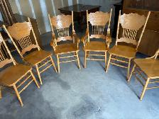 Free delivery used Oak Dining Table with 6 Chairs - Photo 3