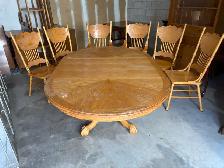 Free delivery used Oak Dining Table with 6 Chairs - Photo 7