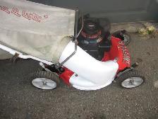 18'SNAPPER V181 PUSH LAWN MOWER BRIGG 3.75 H/P ENG W/BAGGER - Photo 4