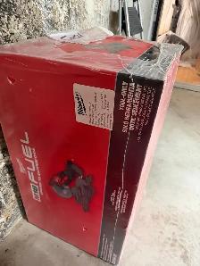 Milwaukee 10" sliding compound miter saw