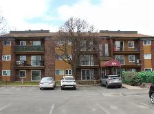 Condo 4 1/2  lumineux, rénové  près de l’Université Laval
