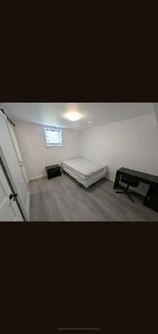 Furnished All Inclusive Rooms in Brentwood - Photo 5