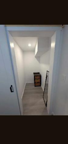 Furnished All Inclusive Rooms in Brentwood - Photo 6