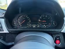 2018 BMW 3-Series 330i xDrive - Photo 11