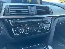 2018 BMW 3-Series 330i xDrive - Photo 12