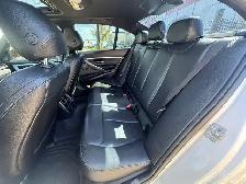 2018 BMW 3-Series 330i xDrive - Photo 19