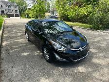 Hyundai Elantra - Photo 2