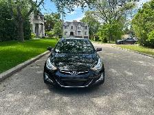 Hyundai Elantra - Photo 3