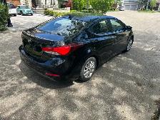 Hyundai Elantra - Photo 5