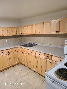 Eva Ave - 2 Bed & 1 Bath Apt