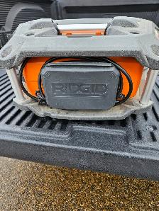 Rigid Jobsite Radio, no bluetooth, Like new. $ 30 - Photo 4