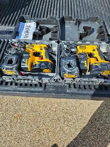 2-DeWalt Screw Guns, 18 volt. $ 40 Each