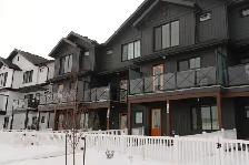 Now Hiring: Field Supervisor – Siding & Roofing -Edmonton - Photo 4