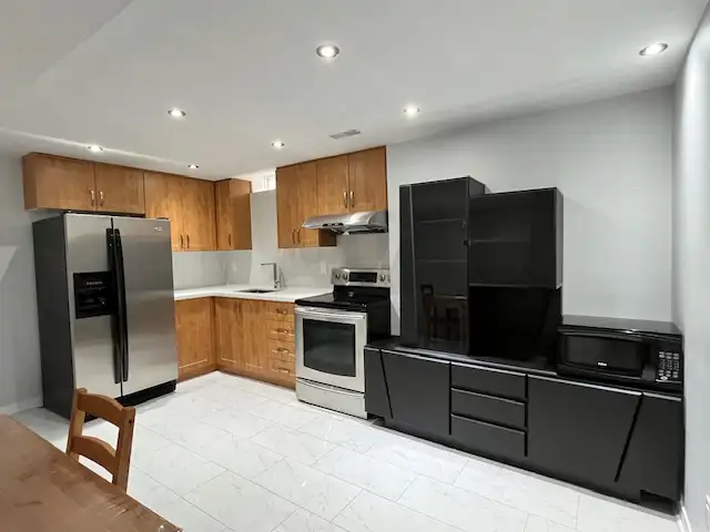 1 Bedroom, 1 Bathroom Basement Apartment for Rent – Mississauga