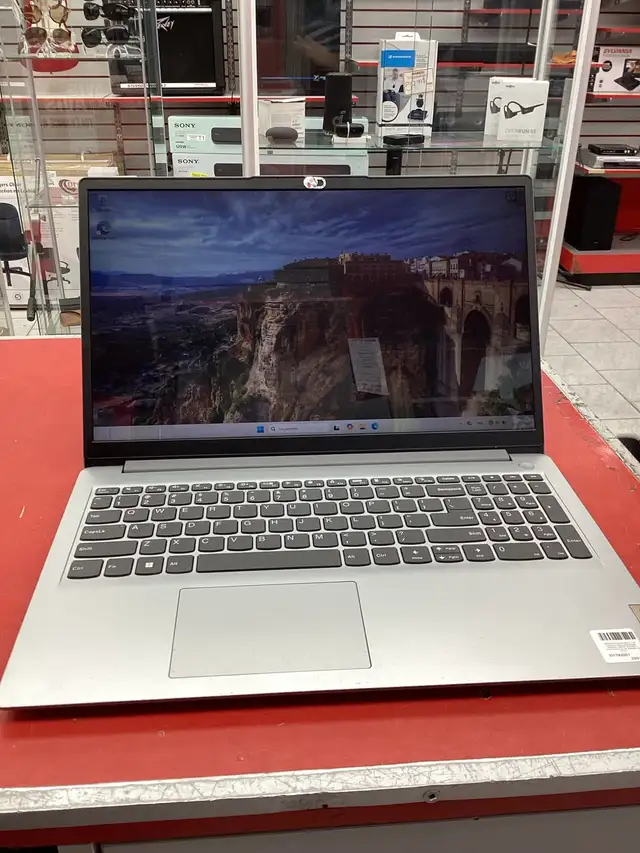 Ordinateur portable Lenovo