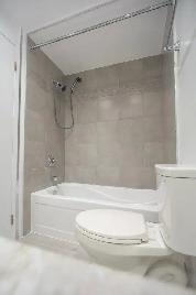 1 BEDROOM APARTMENT - PET FRIENDLY - Photo 2