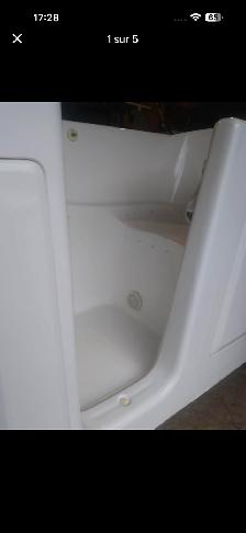 bain tourbillon pour handicapés - Photo 2