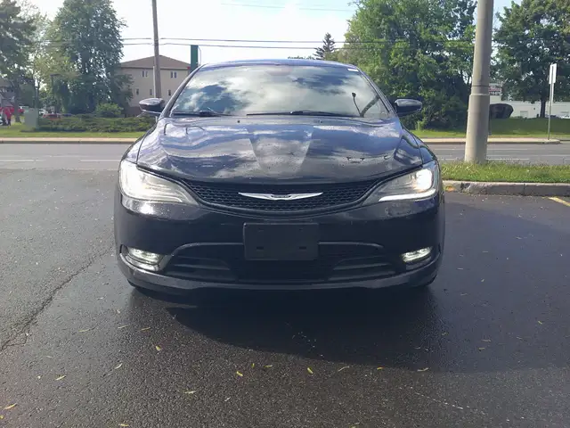 2015 Chrysler 200 S LOADED WITH ONLY 96000 KM !!