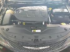2015 Chrysler 200 S LOADED WITH ONLY 96000 KM !! - Photo 20