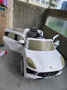 Electric ride on toddler toy car - Photo 2