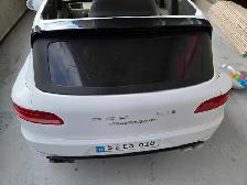 Electric ride on toddler toy car - Photo 4