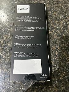 IPHONE TEMPERED GLASS & APPLICATOR - Photo 3
