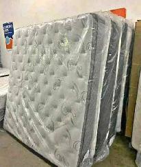 King Deep Rest Bedroom Comfort Package - Photo 2