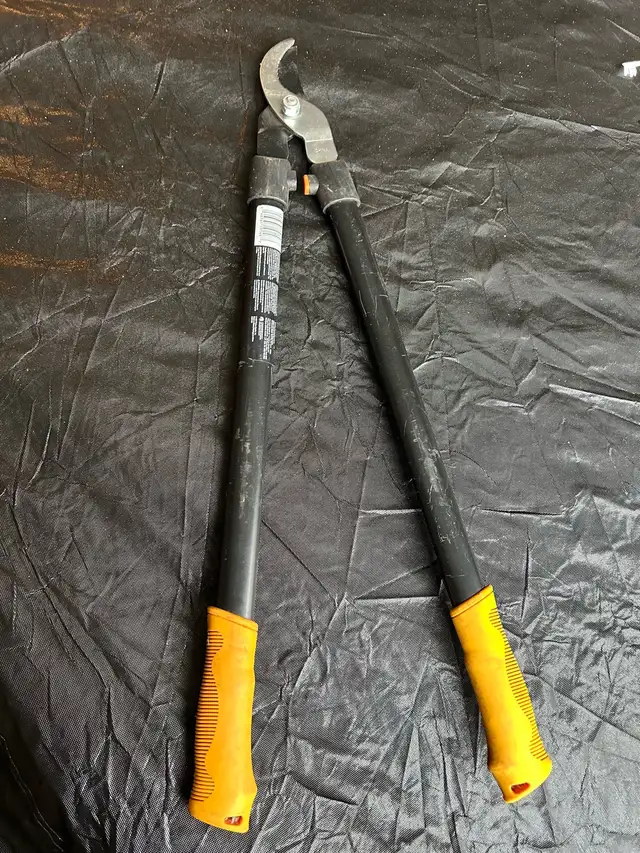 FRISKARS CUTTER (24')