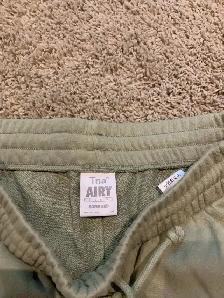 Aritzia jogging pants and shorts - Photo 6