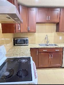 Main floor a Room for rent-Marlborough area - Photo 2