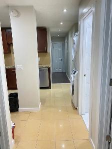 Main floor a Room for rent-Marlborough area - Photo 4