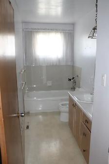 Room For Rent Close Century Park LRT Utility Included - Photo 2