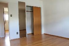 Room For Rent Close Century Park LRT Utility Included - Photo 3