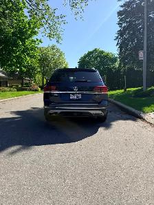 Volkswagen Atlas Execline 6 passengers 2018 - Photo 3