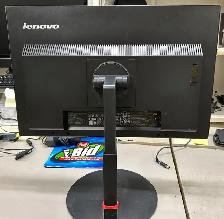 Lenovo Thinkvision 22' monitors - Photo 3