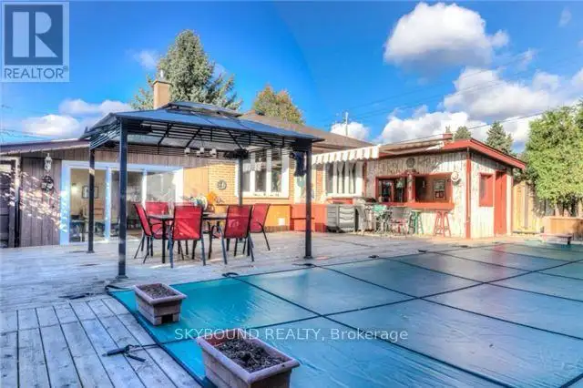 2 3 Bedrooms   2 Bathrooms House   Near Central Oshawa for Rent