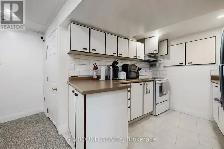 2 3 Bedrooms   2 Bathrooms House   Near Central Oshawa for Rent - Photo 10