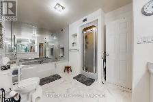 2 3 Bedrooms   2 Bathrooms House   Near Central Oshawa for Rent - Photo 12