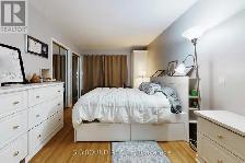 2 3 Bedrooms   2 Bathrooms House   Near Central Oshawa for Rent - Photo 17