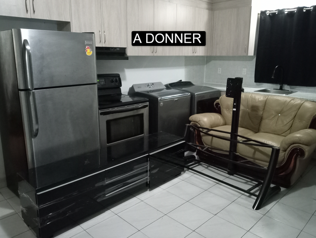 ELECTROS/MEUBLES A DONNER