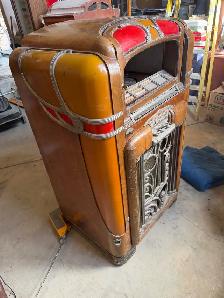 1941 Wurlitzer 700 Jukebox - Photo 2