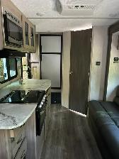 Coachmen Freedom Express Travel Trailer - Photo 3