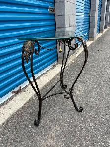 Beautiful Half Moon Table - Photo 3