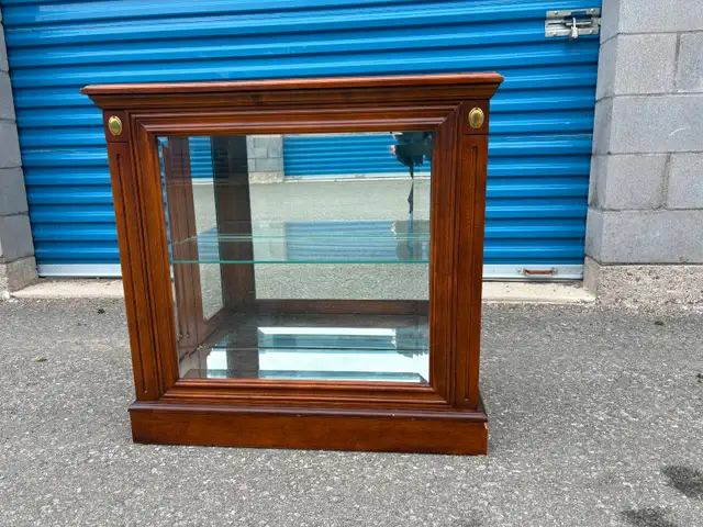 Display Cabinet