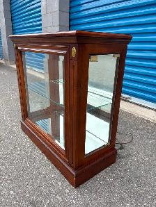 Display Cabinet - Photo 4