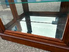 Display Cabinet - Photo 9